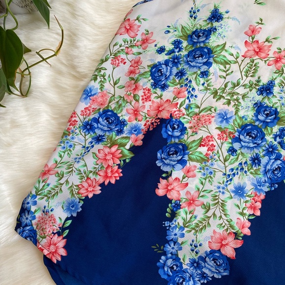 Tie Neck Floral Tank - Picture 3 of 4